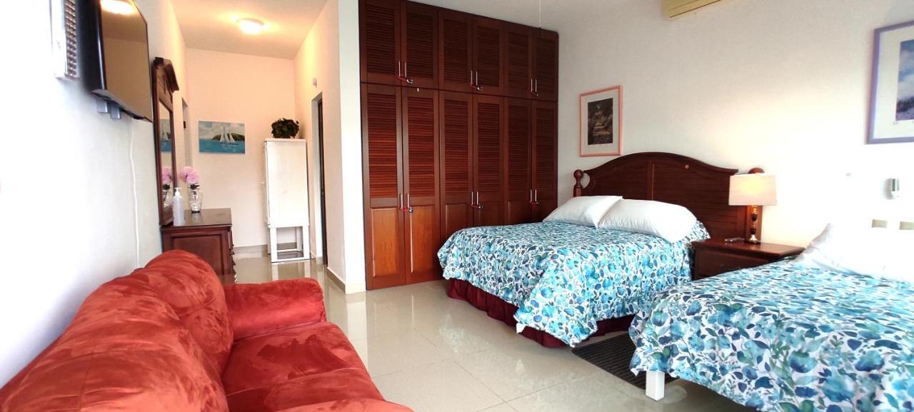 Casa Abril Cozzy Suites Канкун Екстер'єр фото
