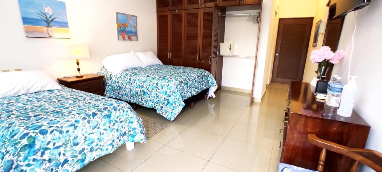 Casa Abril Cozzy Suites Канкун Екстер'єр фото